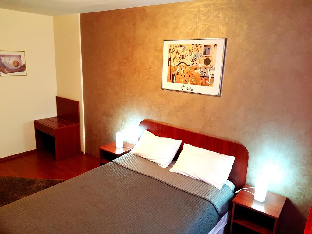 Hotel Mic بوخارست المظهر الخارجي الصورة