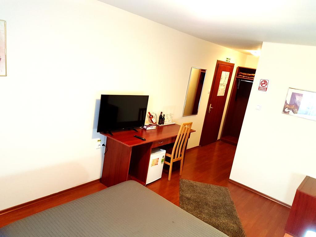 Hotel Mic بوخارست المظهر الخارجي الصورة