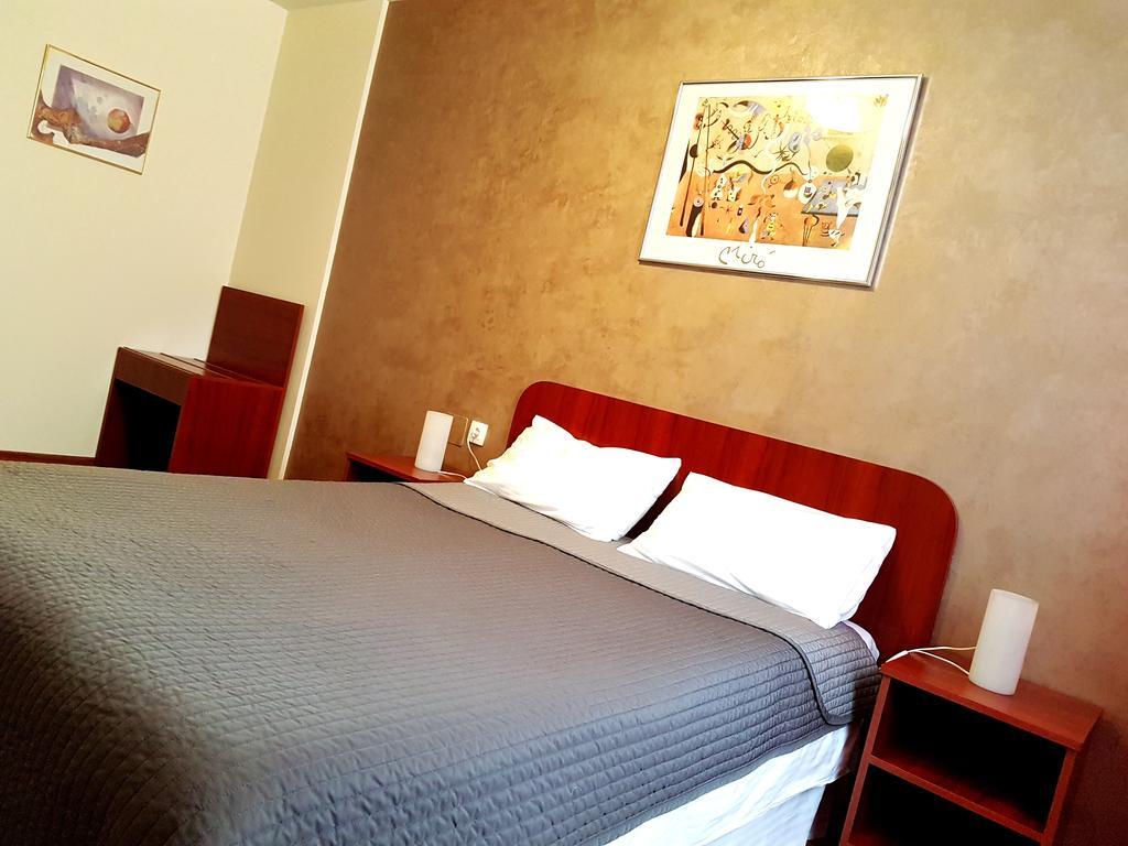 Hotel Mic بوخارست المظهر الخارجي الصورة